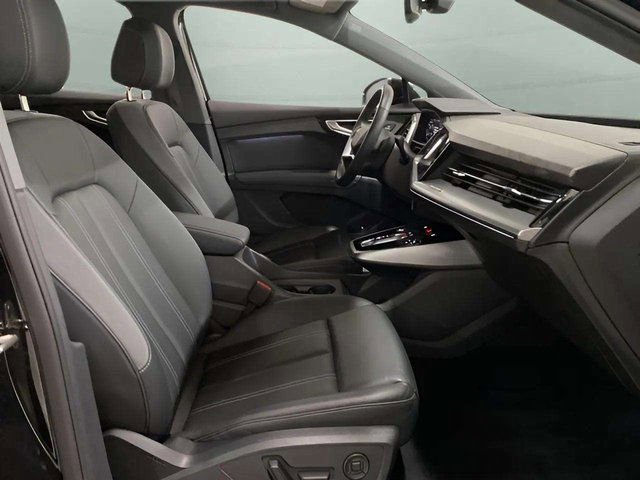 Used 2024 Audi Q4 e-tron Premium w/ Convenience Package image 25