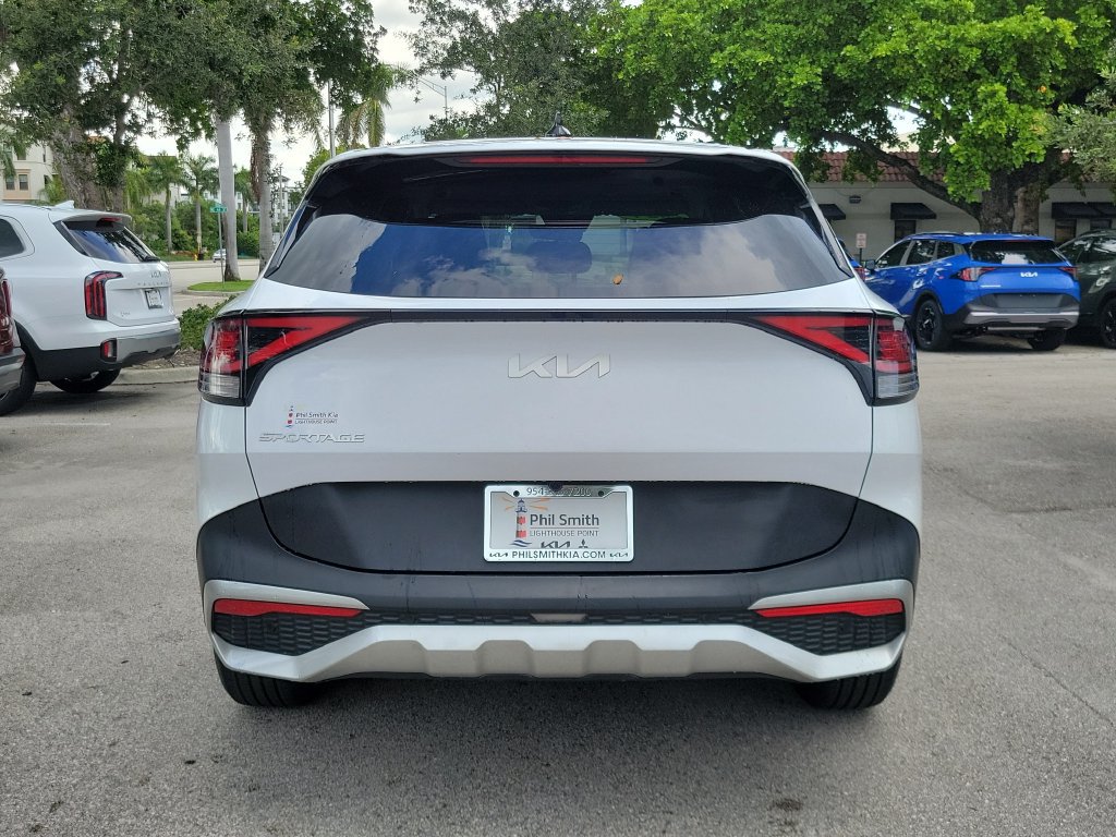 Certified 2024 Kia Sportage EX FWD image 8