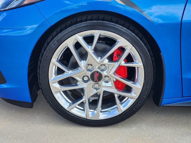 New 2026 Chevrolet Corvette Stingray Preferred Cpe RWD image 9