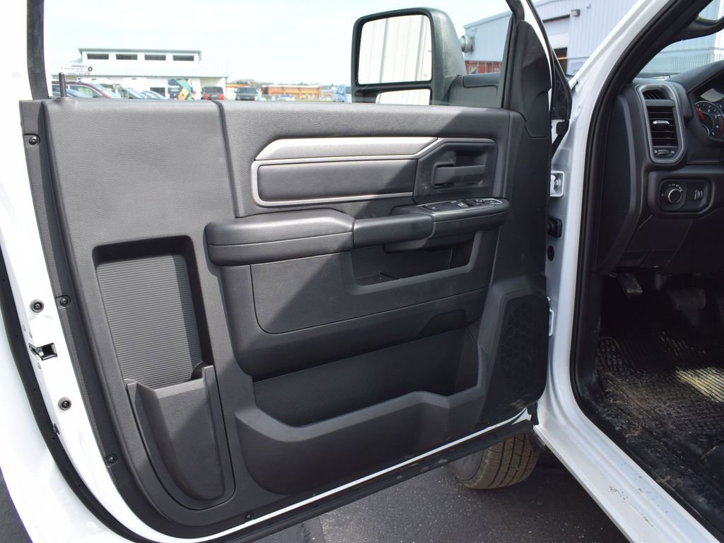 New 2024 RAM 3500 Tradesman image 13