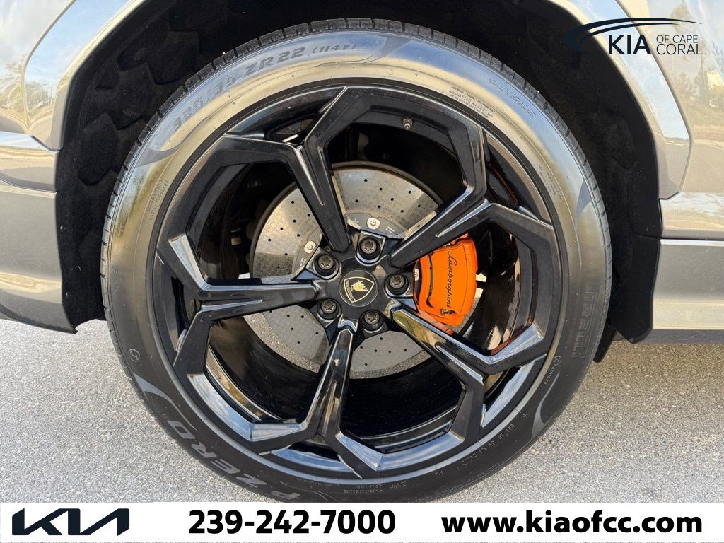 Used 2021 Lamborghini Urus image 20