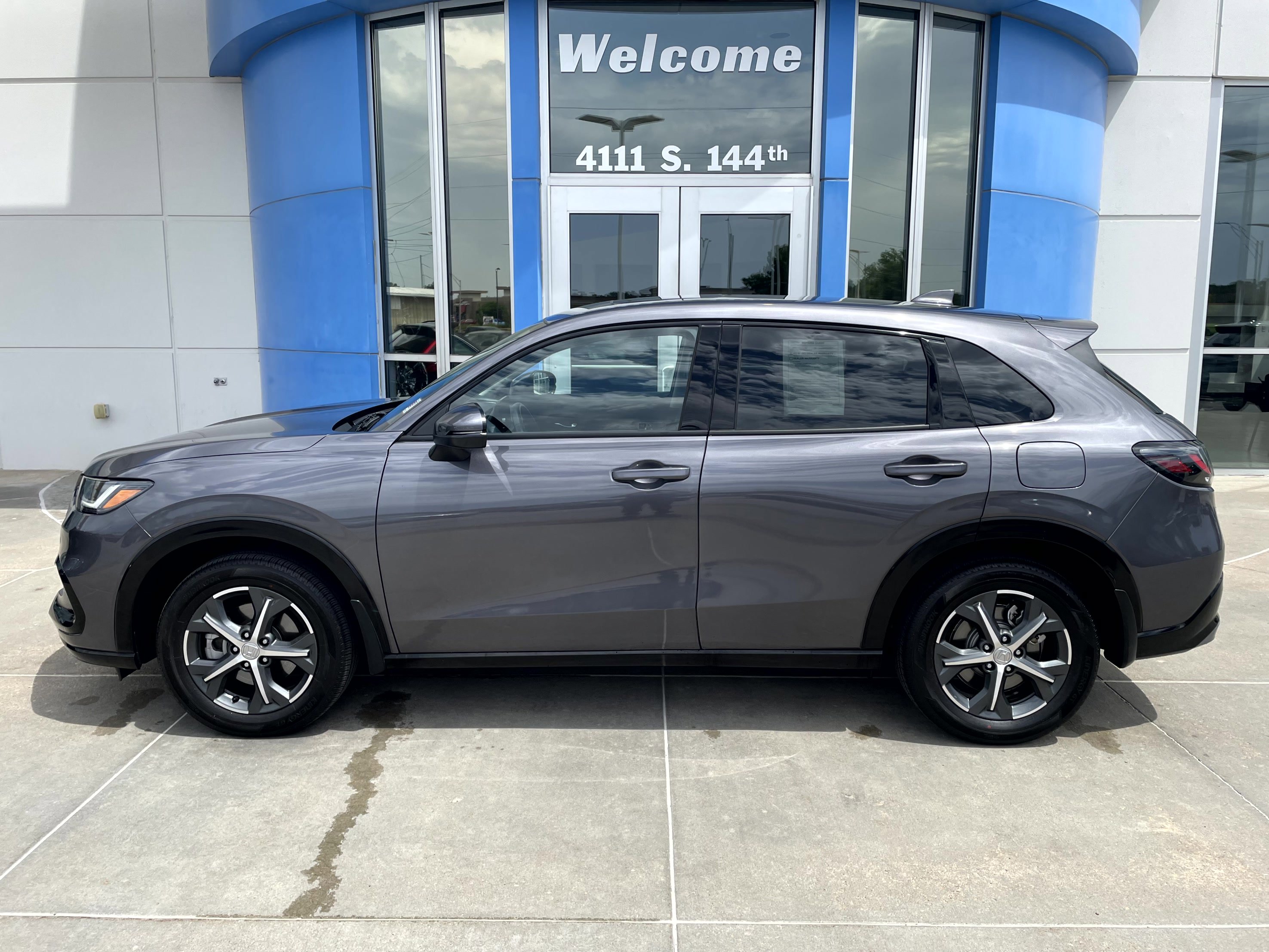 Certified 2025 Honda HR-V EX-L image 1