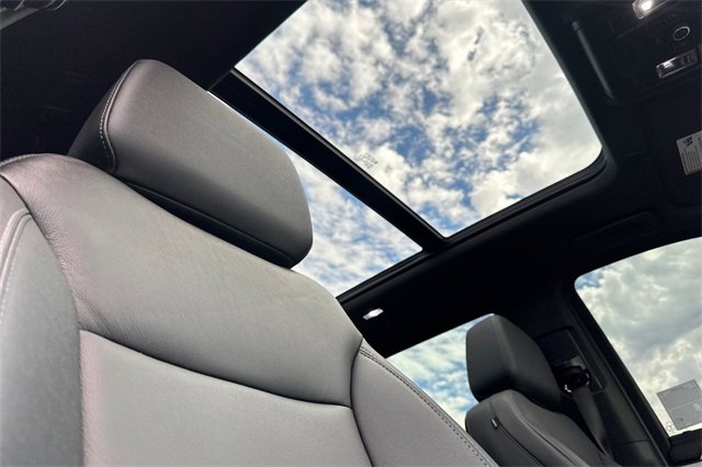 Used 2022 Chevrolet Tahoe Z71 w/ Z71 Off-Road Package image 21