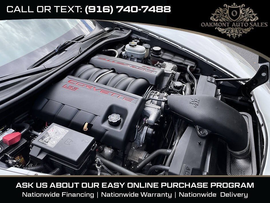 Used 2011 Chevrolet Corvette Coupe w/ 1LT RWD image 23