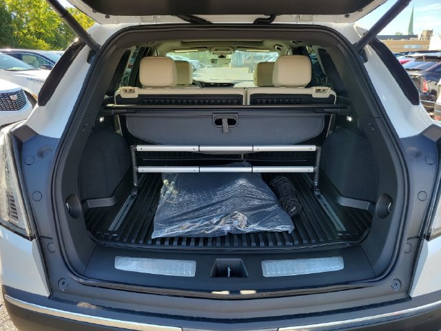 New 2026 Cadillac XT5 Sportv w/ LPO, Floor Liner Package AWD/4WD image 30
