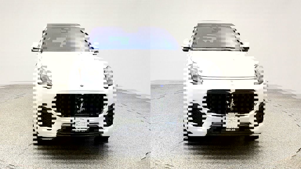 Used 2023 Maserati Grecale Modena image 2