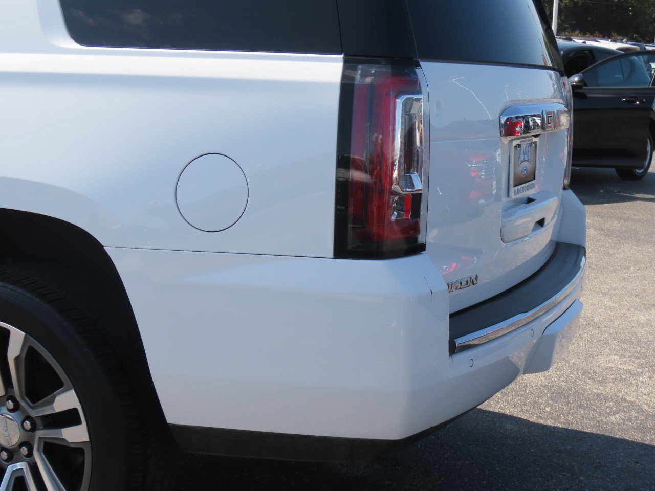 Used 2019 GMC Yukon Denali w/ Denali Ultimate Package AWD/4WD image 15
