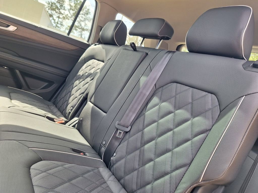 New 2026 Volkswagen Atlas SEL Premium R-Line image 24