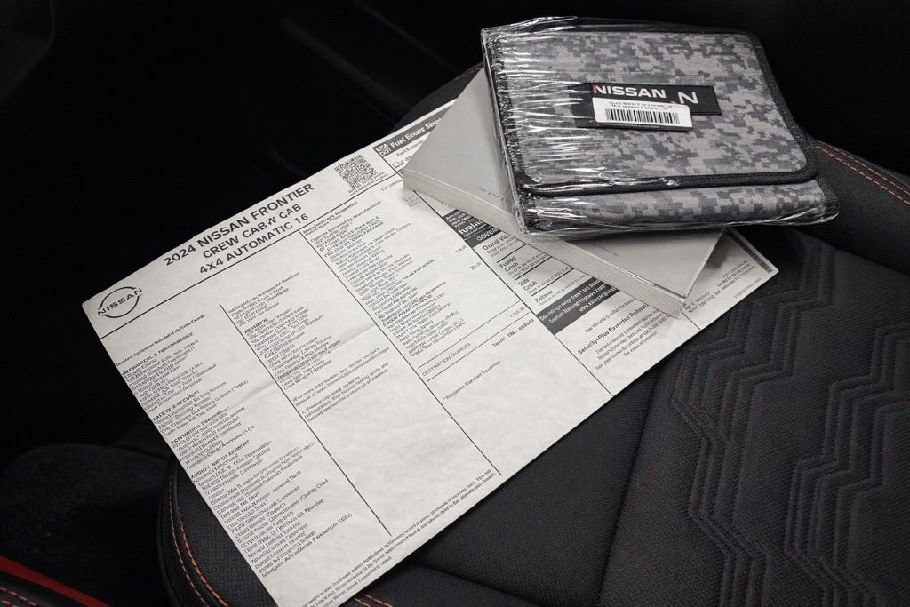 Used 2024 Nissan Frontier PRO-4X w/ Pro Convenience Package image 26