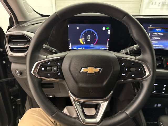 Used 2025 Chevrolet TrailBlazer LT w/ Convenience Package AWD/4WD image 14