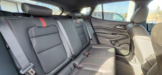 Used 2024 Chevrolet Trax RS w/ Sunroof Package image 10