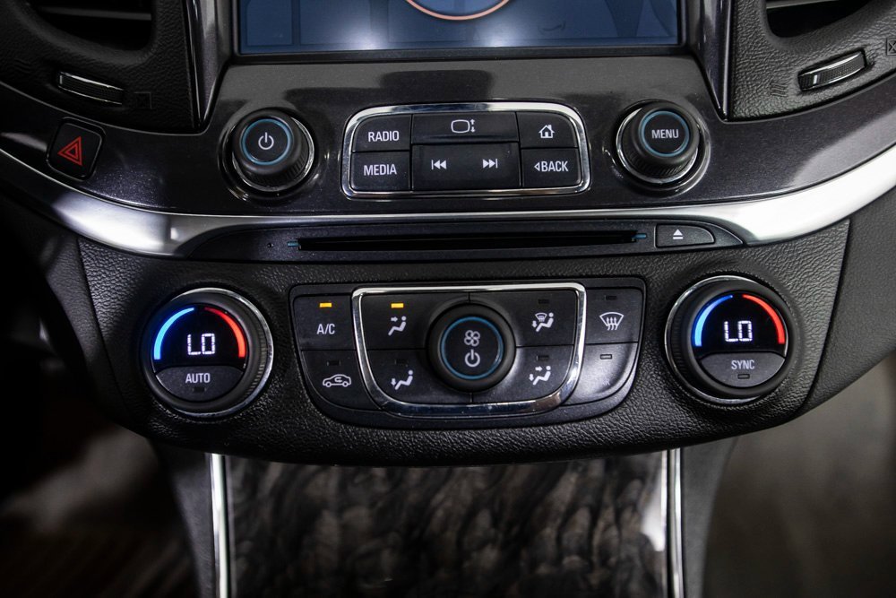 Used 2014 Chevrolet Impala LT w/ Convenience Package image 23