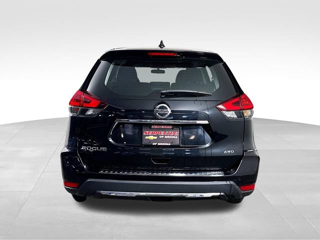 Used 2018 Nissan Rogue S AWD/4WD image 10