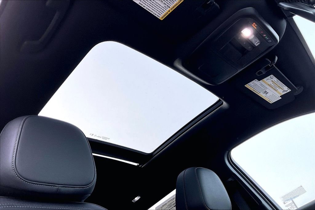 New 2026 Chevrolet Blazer EV LT image 15