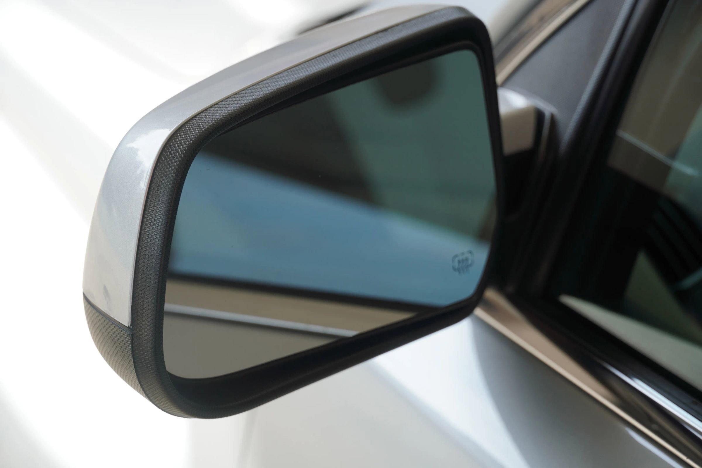 Used 2015 GMC Terrain SLE image 39