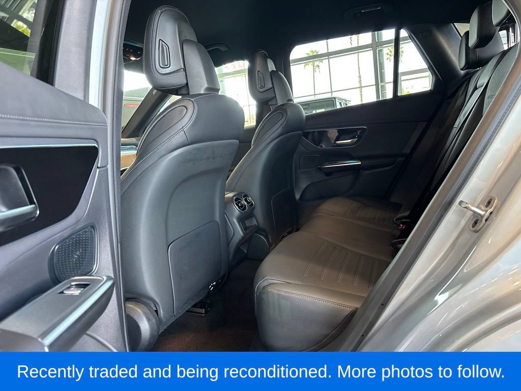 Used 2025 Mercedes-Benz GLC 300 4MATIC image 28