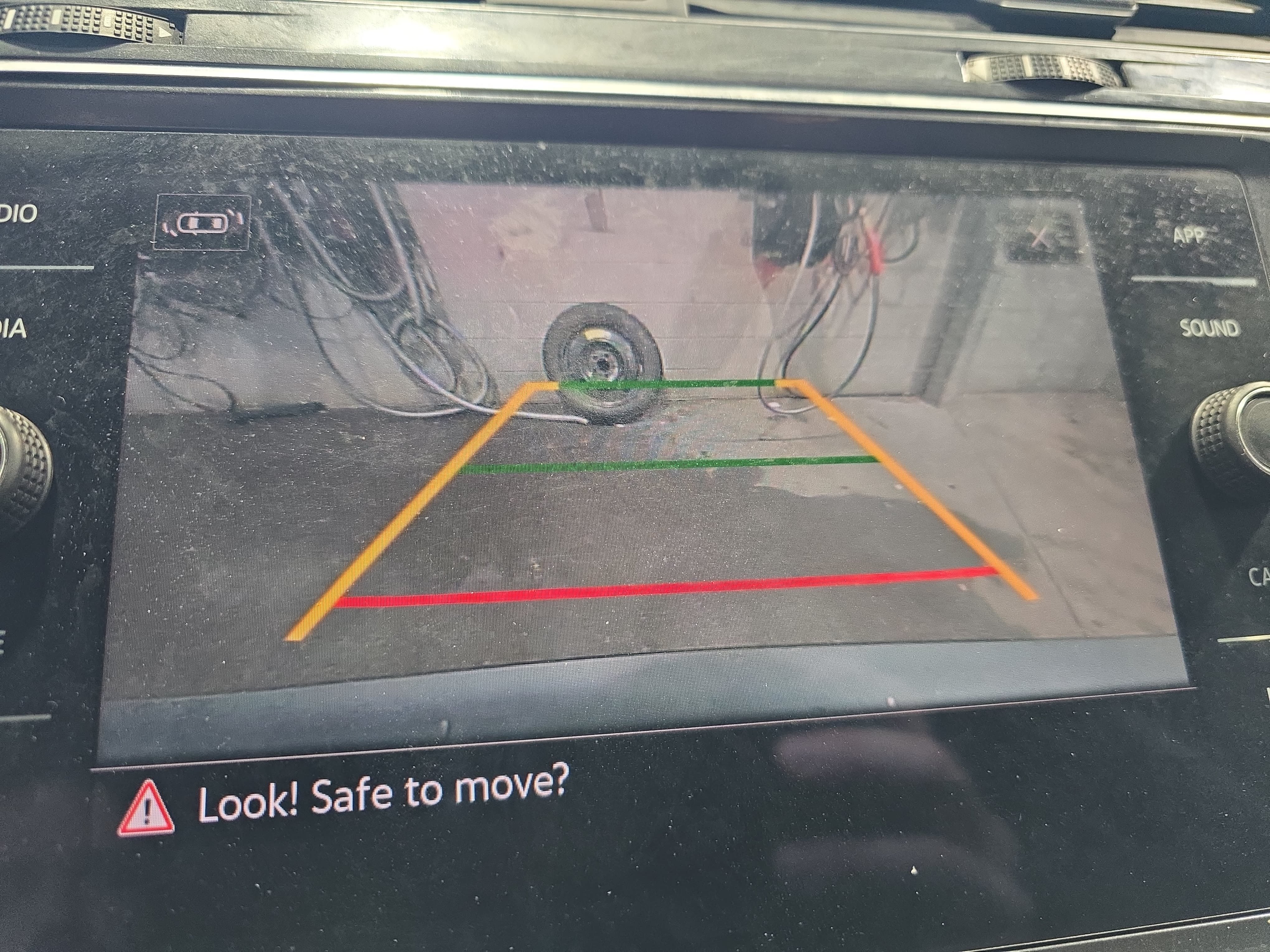 Used 2021 Volkswagen Tiguan SE FWD image 22