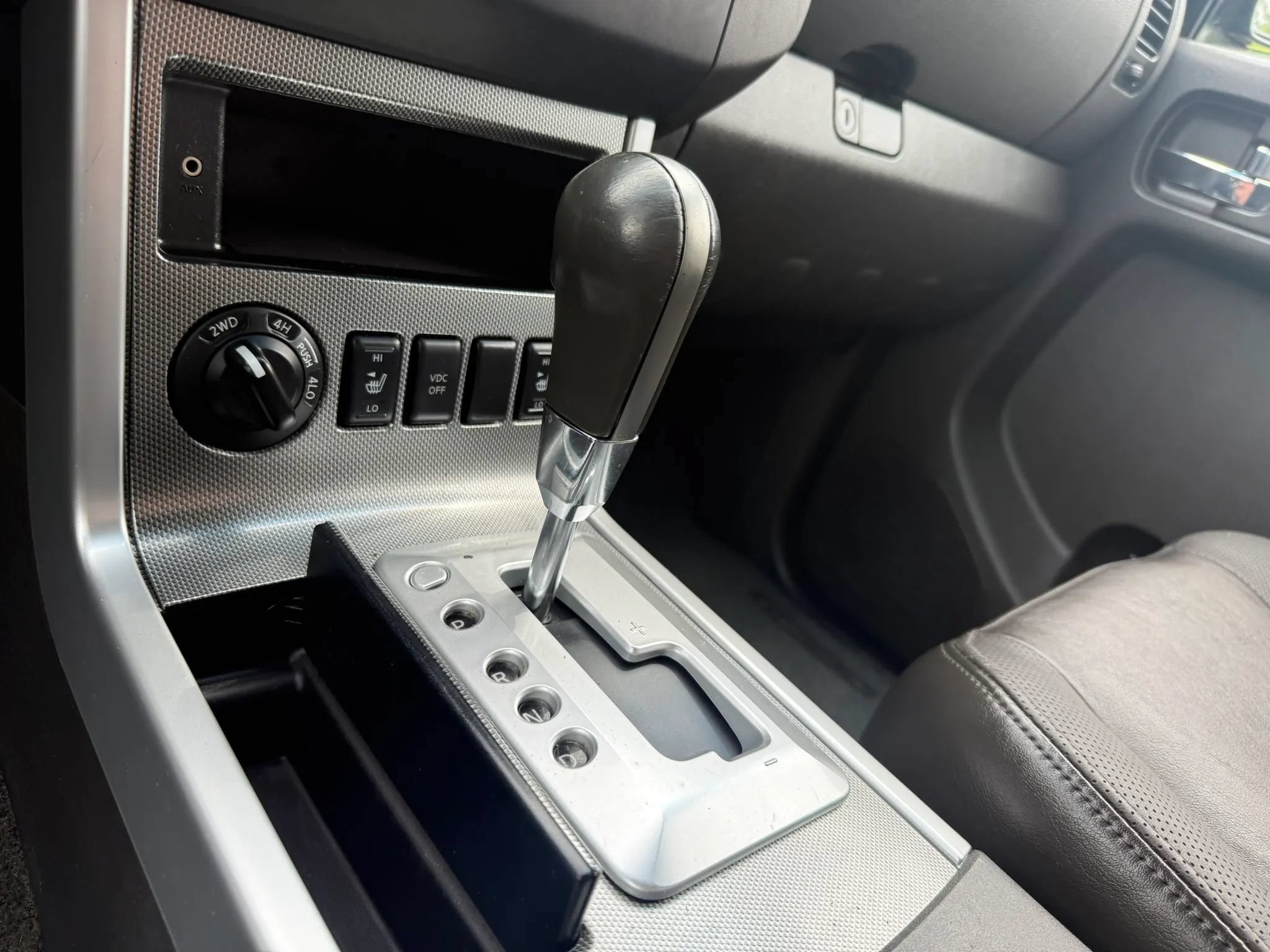 Used 2008 Nissan Pathfinder SE w/ Leather Pkg AWD/4WD image 21