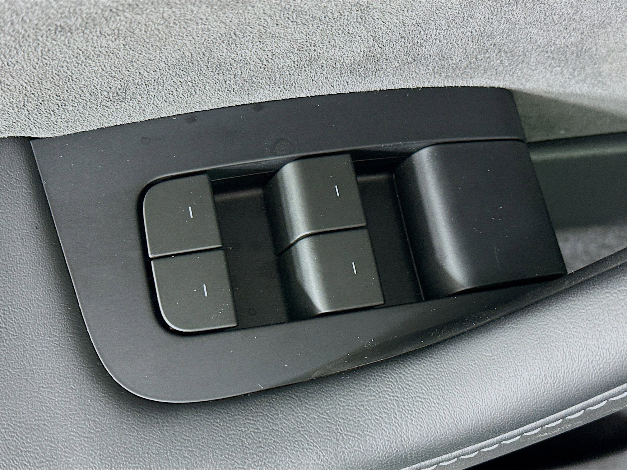 Used 2024 Tesla Model Y Long Range image 15