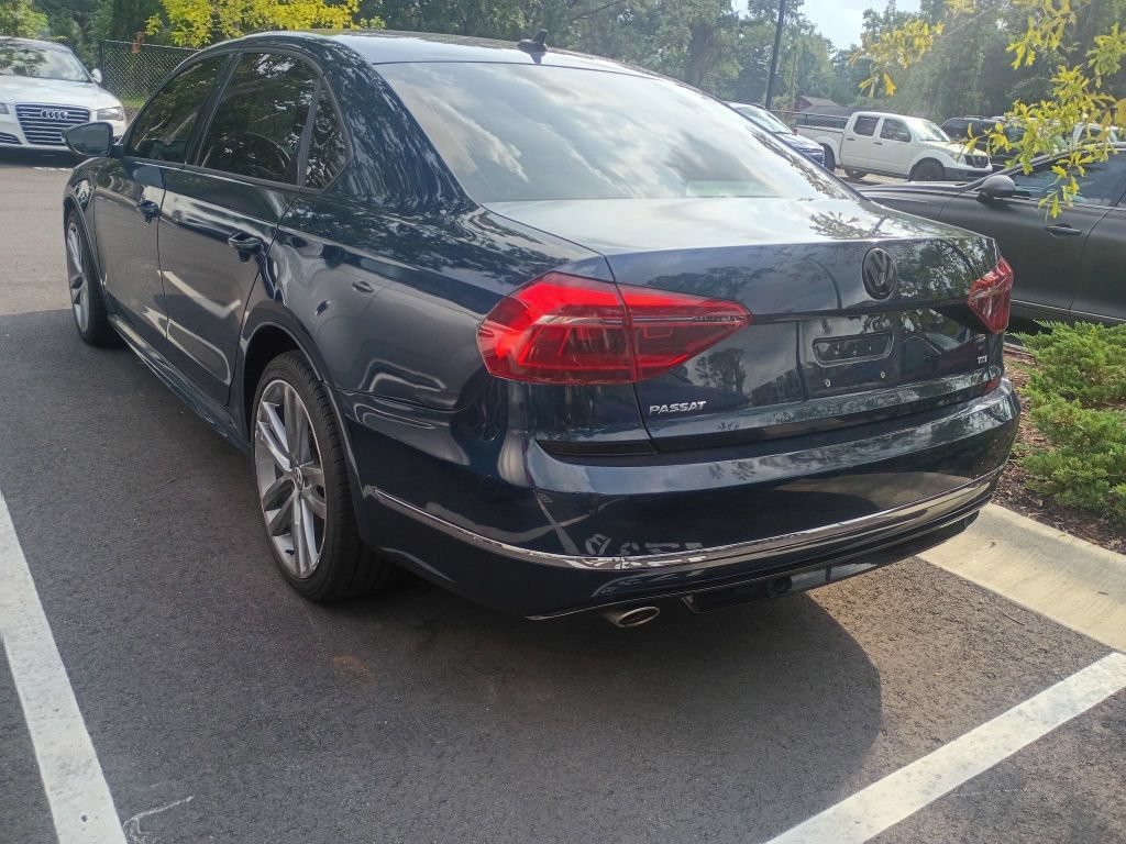 Used 2018 Volkswagen Passat 2.0T R-Line FWD image 9