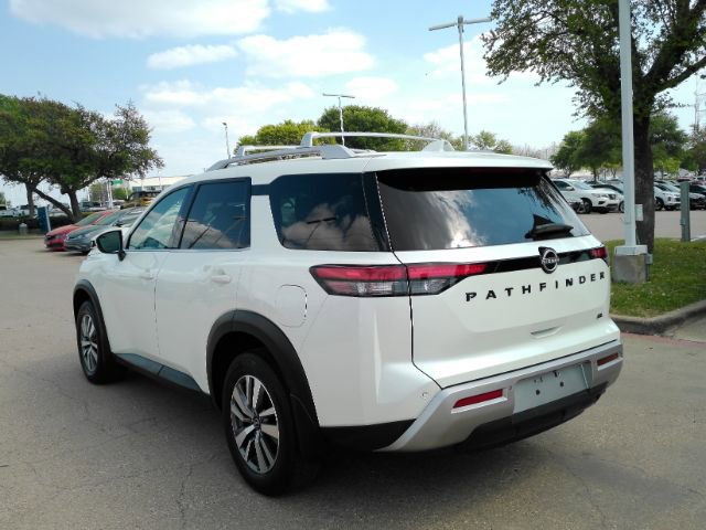 Used 2022 Nissan Pathfinder SL w/ SL Black Package image 12
