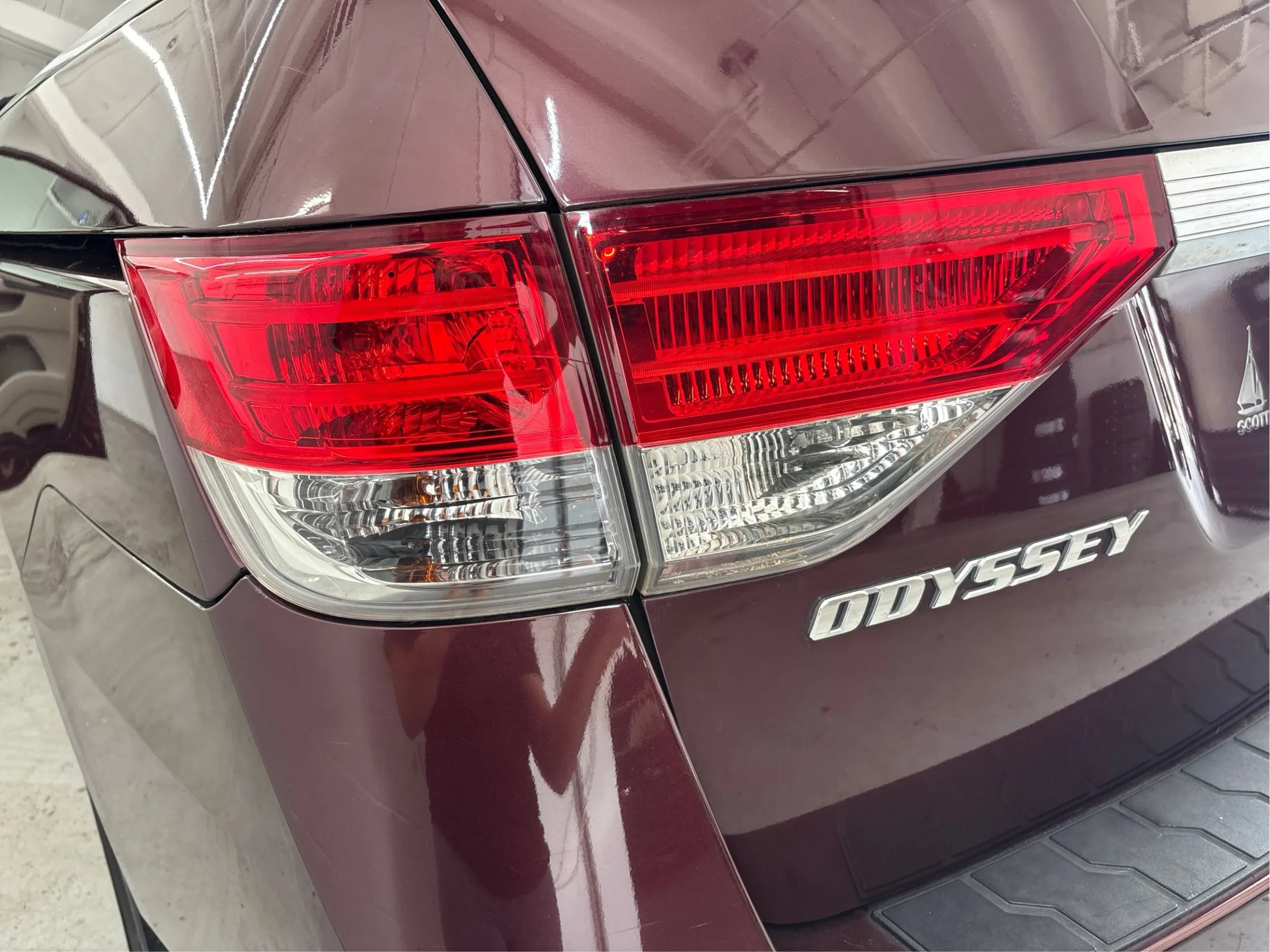 Used 2014 Honda Odyssey EX-L image 33