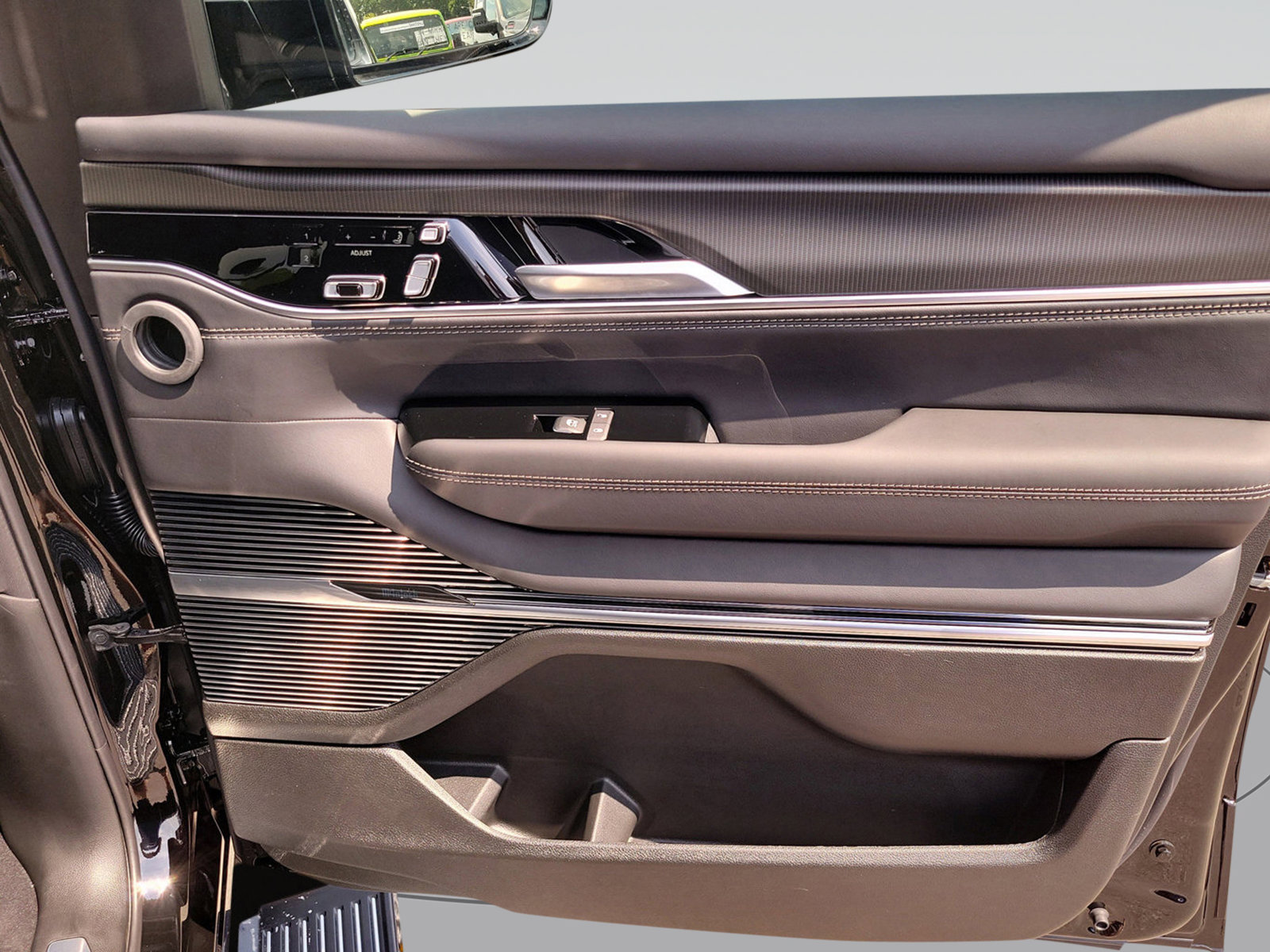 New 2026 Jeep Grand Wagoneer Summit w/ Premium Group III AWD/4WD image 40