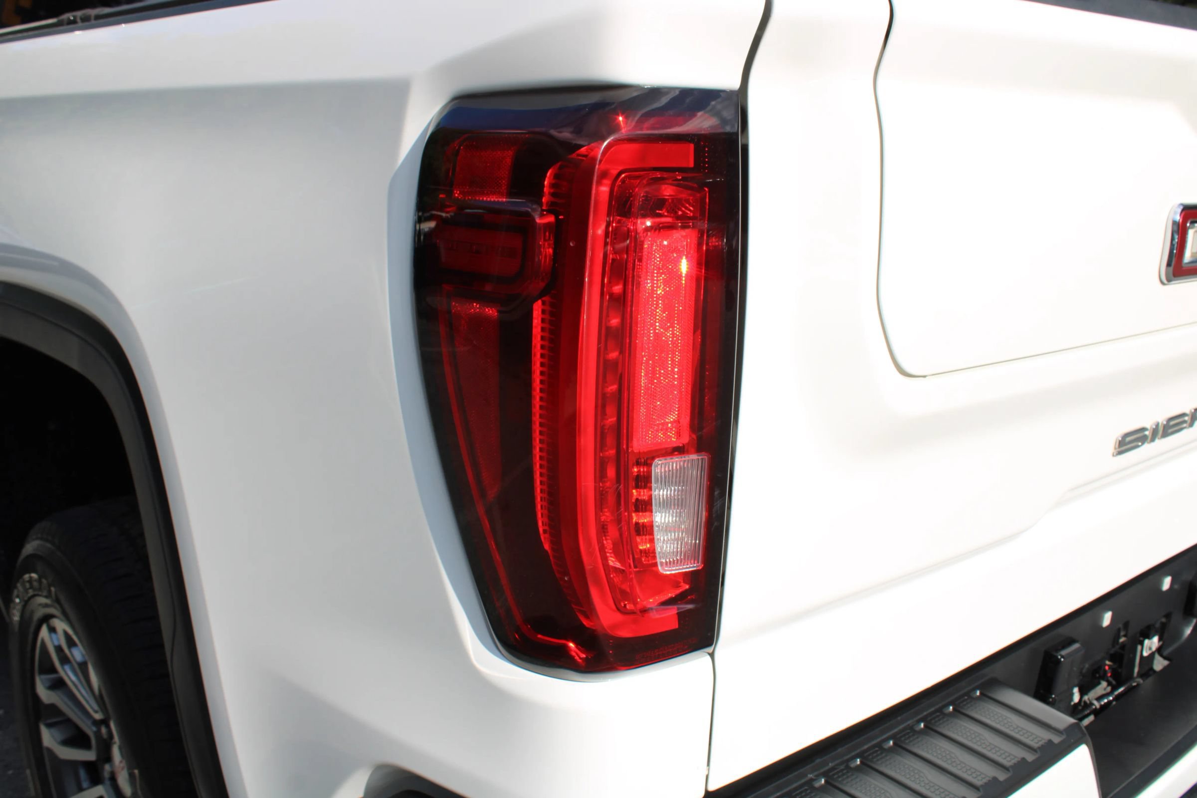 Used 2020 GMC Sierra 1500 AT4 w/ AT4 Premium Package AWD/4WD image 34