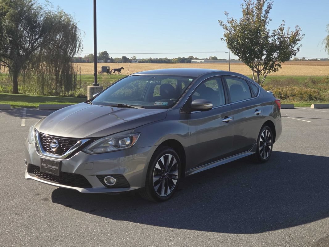 Used 2017 Nissan Sentra SR w/ Driver's Assist Package FWD image 3
