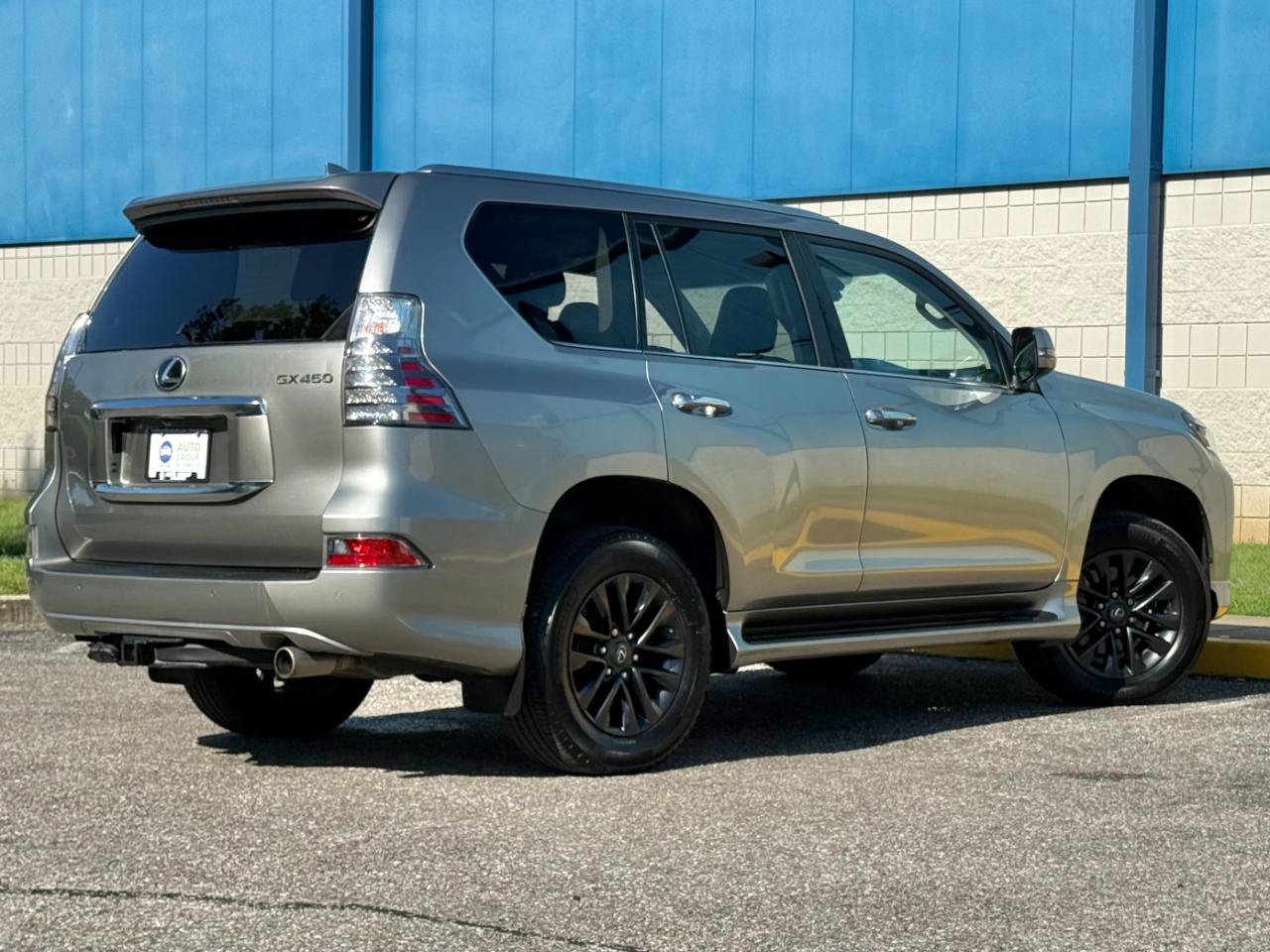 Used 2021 Lexus GX 460 Premium w/ Premium Package AWD/4WD image 5