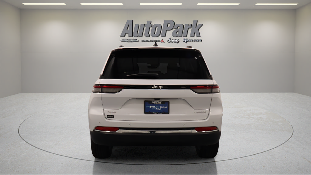 New 2026 Jeep Grand Cherokee Laredo X AWD/4WD image 9