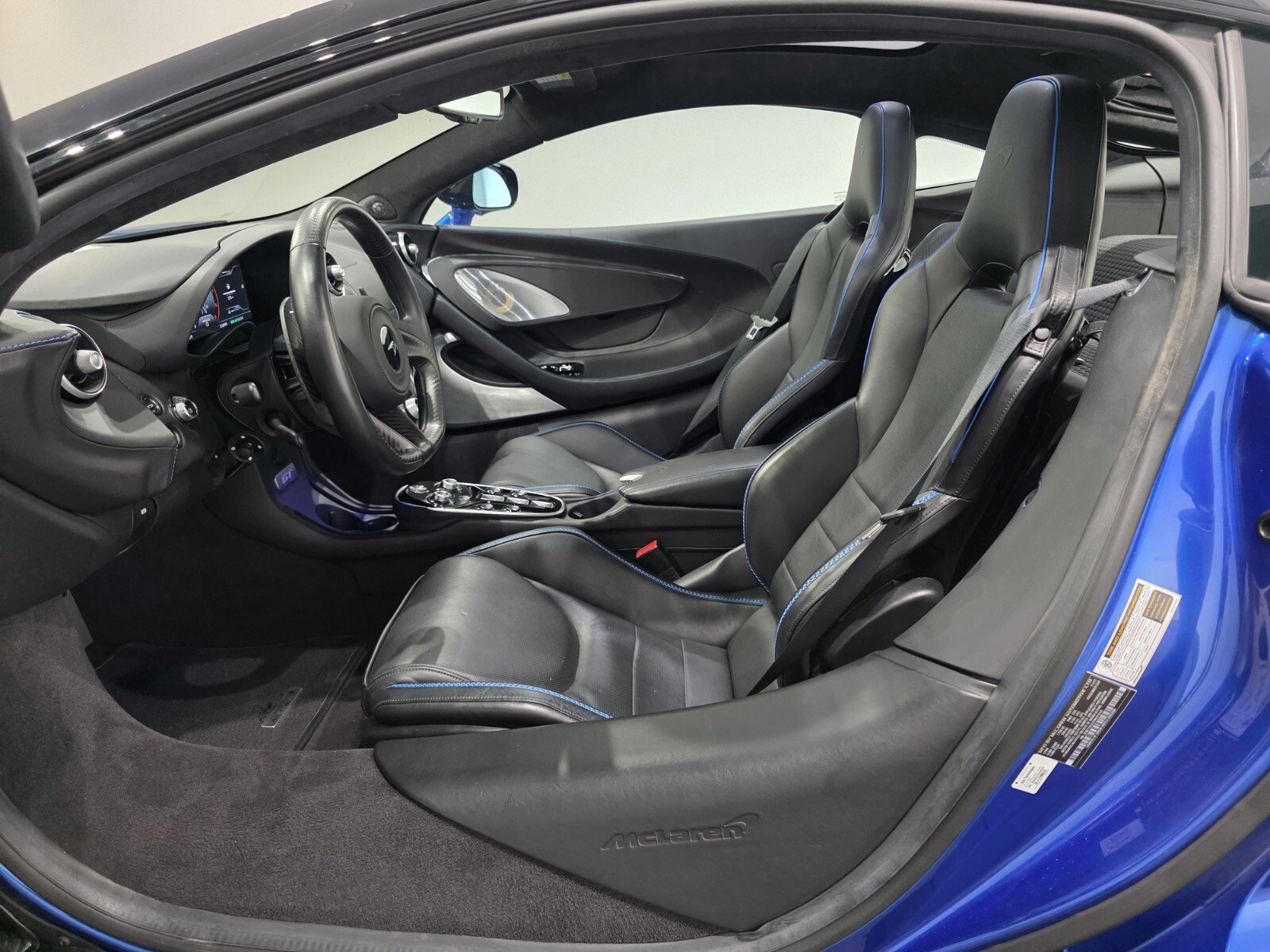 Used 2023 McLaren GT image 6