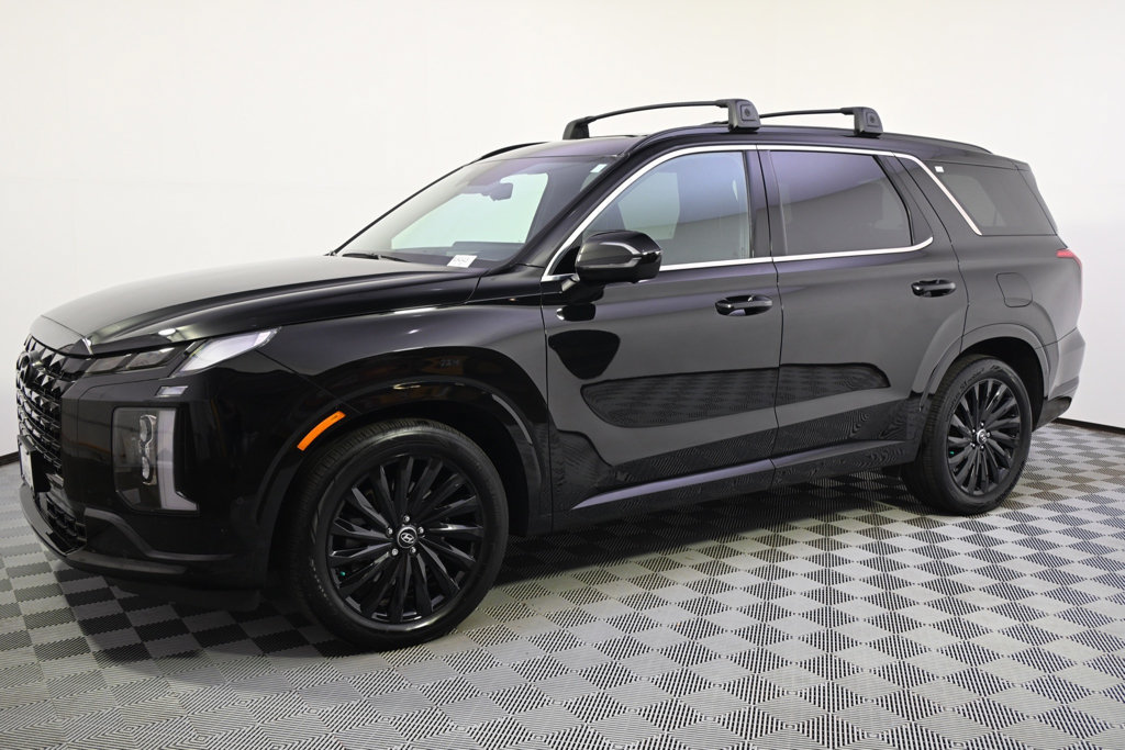 Used 2025 Hyundai Palisade Calligraphy AWD/4WD image 2