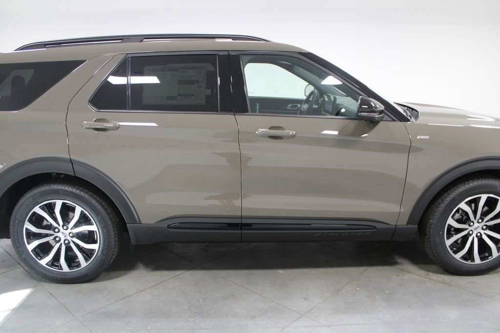 New 2026 Ford Explorer ST-Line image 10