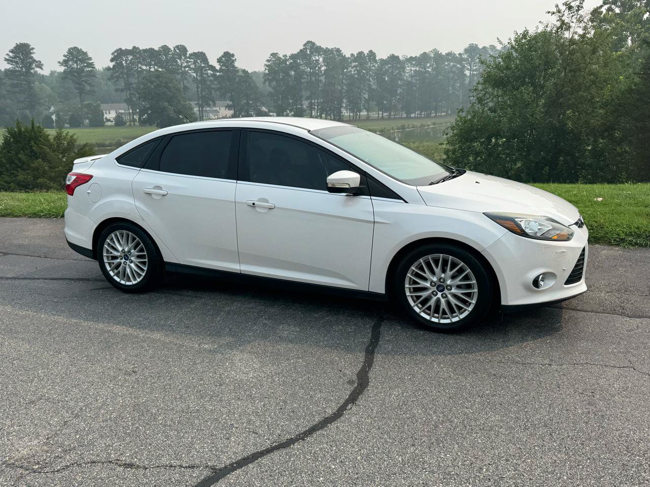 Used 2014 Ford Focus Titanium FWD image 24