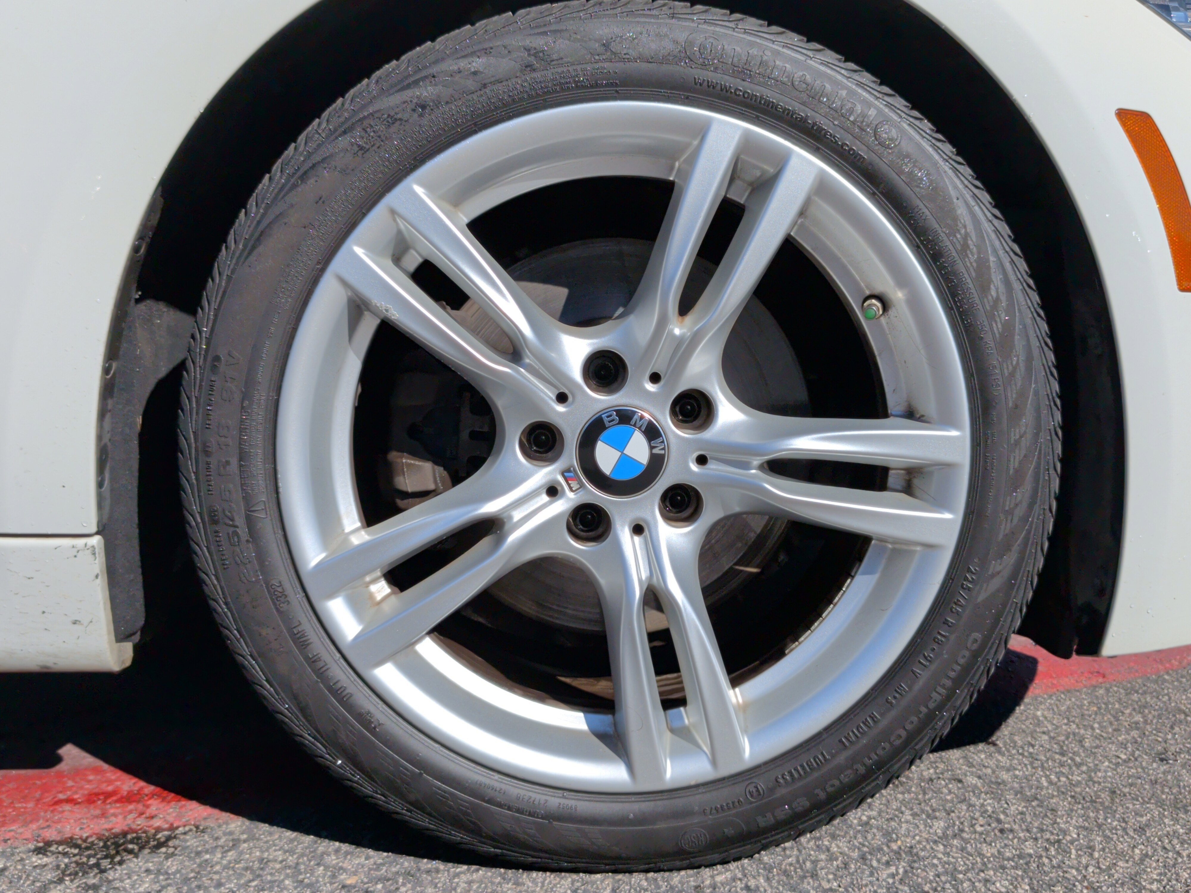 Used 2018 BMW 330e w/ M Sport Package image 14