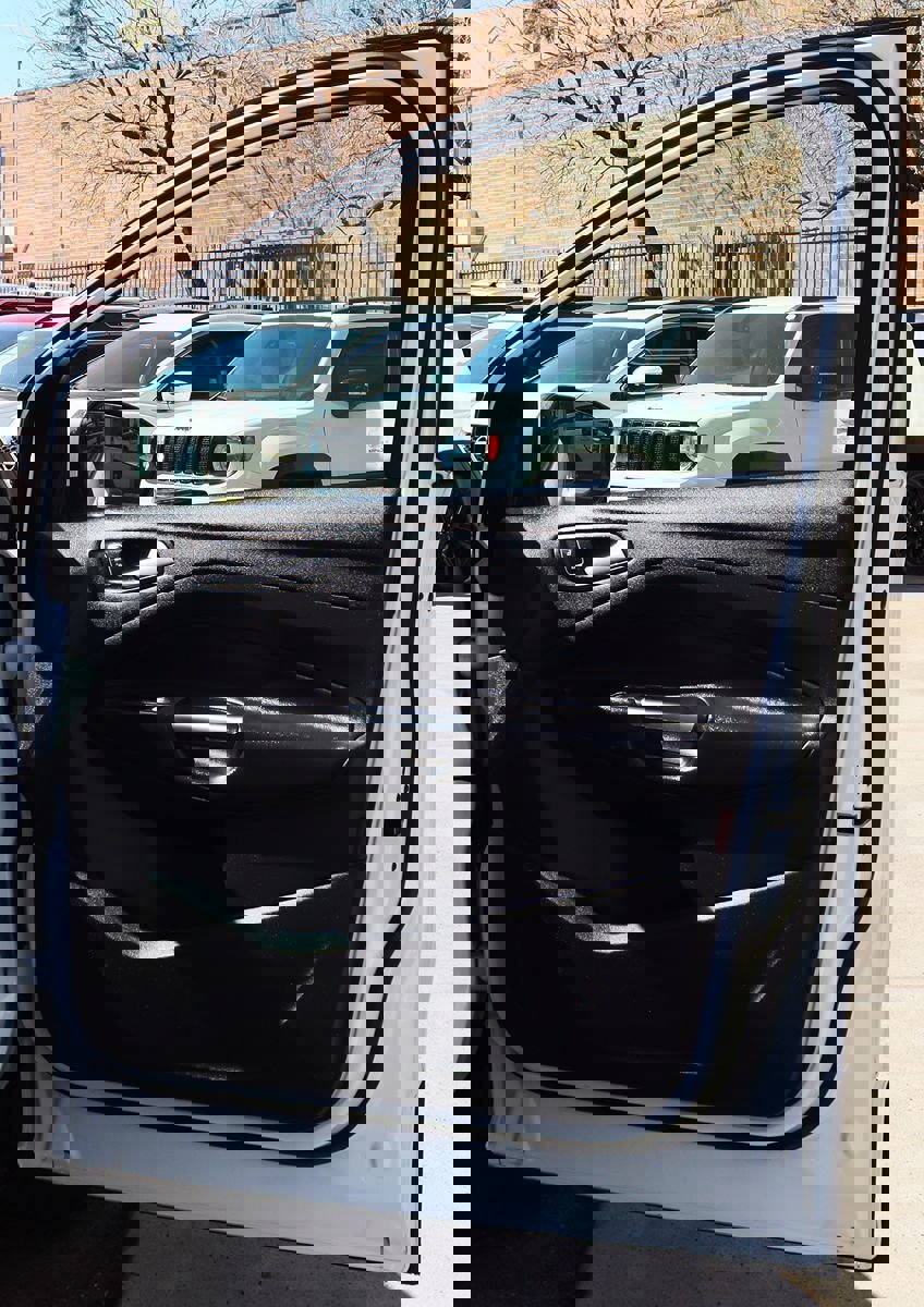 Used 2018 Ford Escape SE image 29