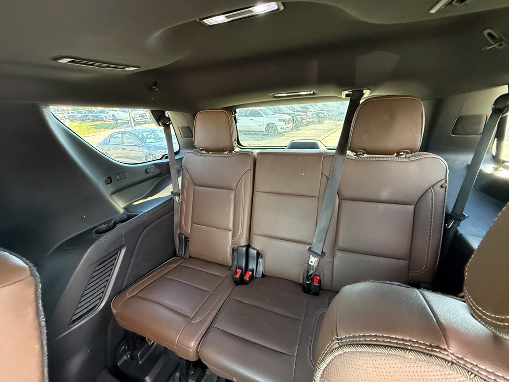 Used 2021 Chevrolet Tahoe High Country w/ Premium Package AWD/4WD image 27