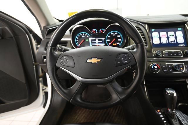 Used 2016 Chevrolet Impala LT image 4