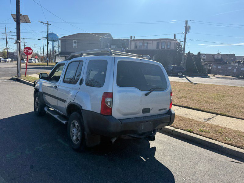 Used 2001 Nissan Xterra XE image 11