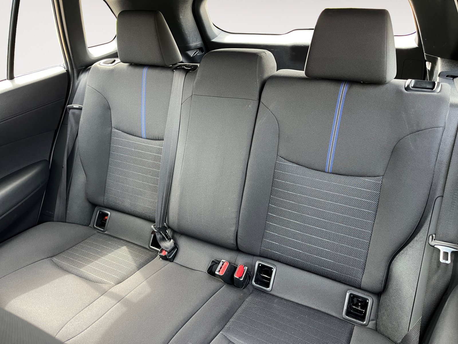 Used 2024 Toyota Corolla Cross AWD Hybrid image 14