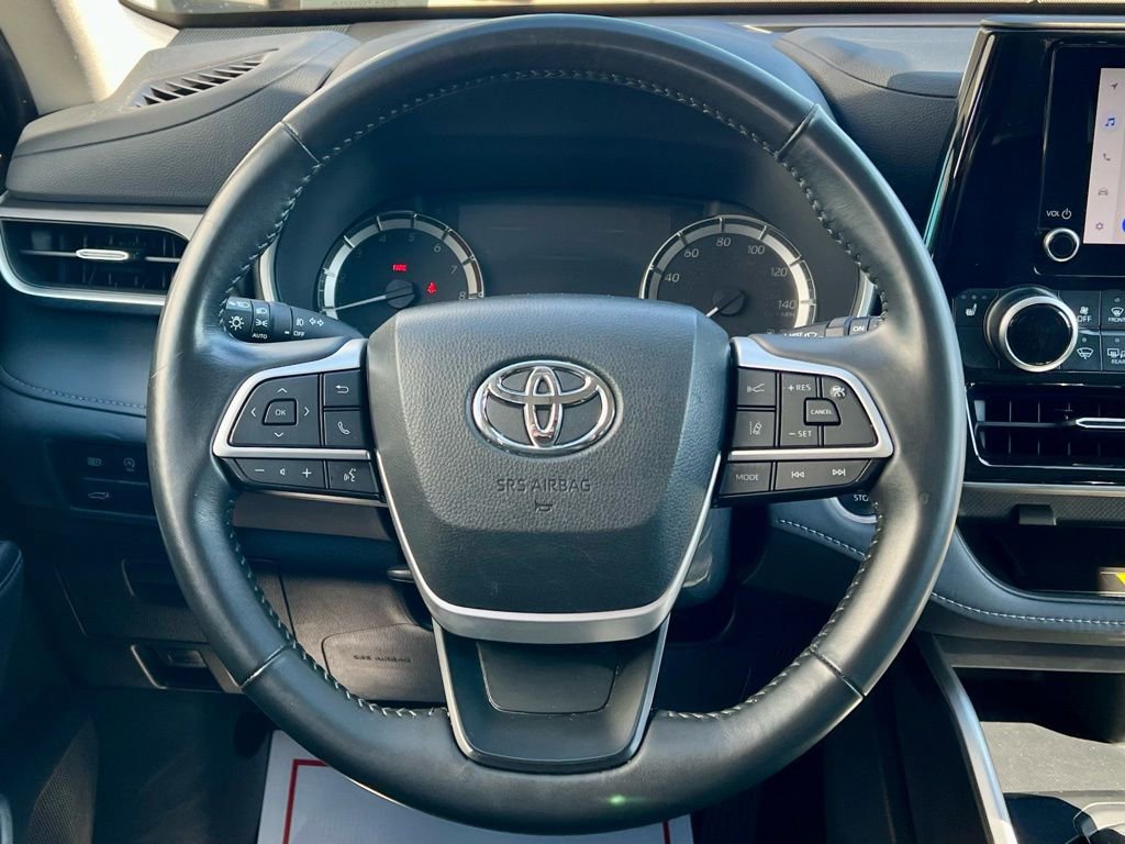 Used 2024 Toyota Highlander XLE image 22
