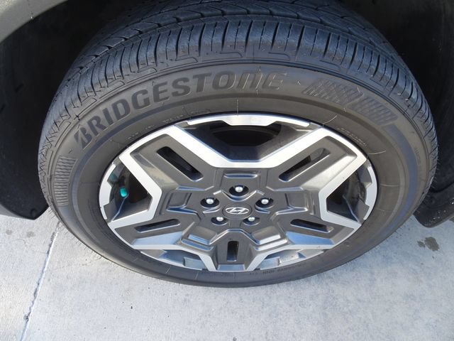 Used 2023 Hyundai Santa Fe Limited AWD/4WD image 10