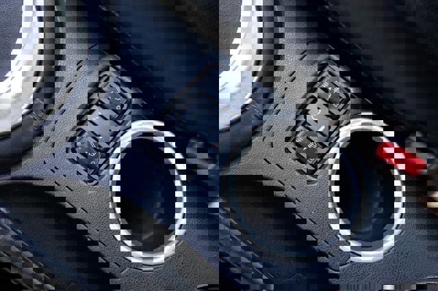 Used 2016 Nissan 370Z Coupe image 36