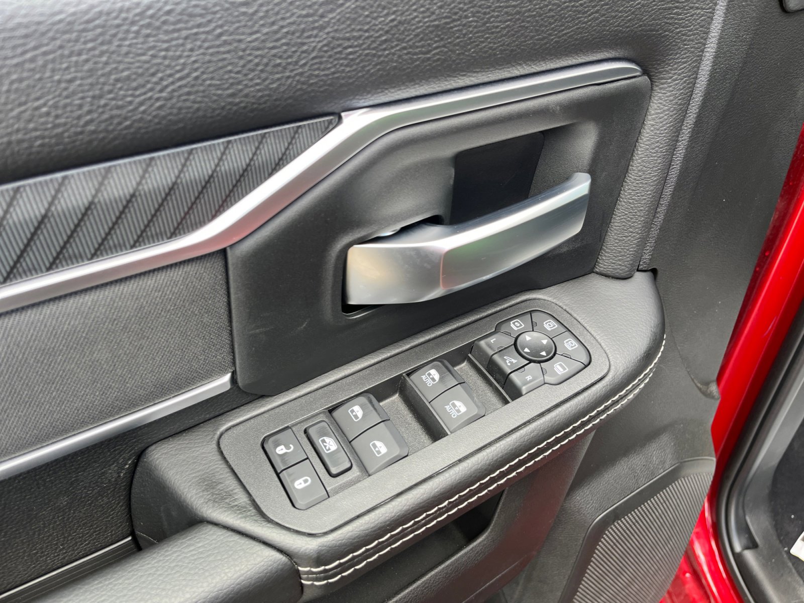 New 2025 RAM 2500 Big Horn AWD/4WD image 14