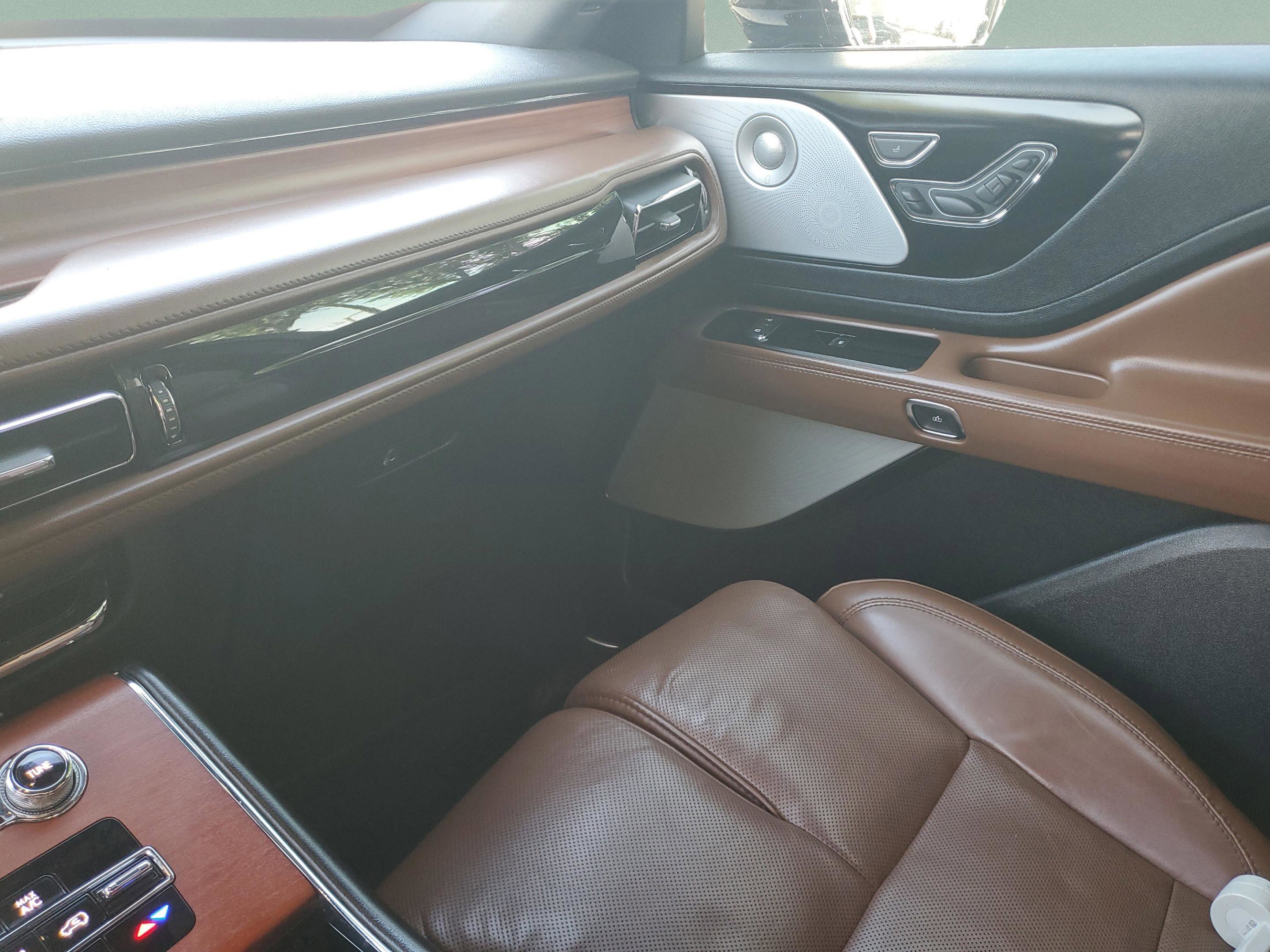 Used 2021 Lincoln Aviator Grand Touring w/ Equipment Group 302A image 24