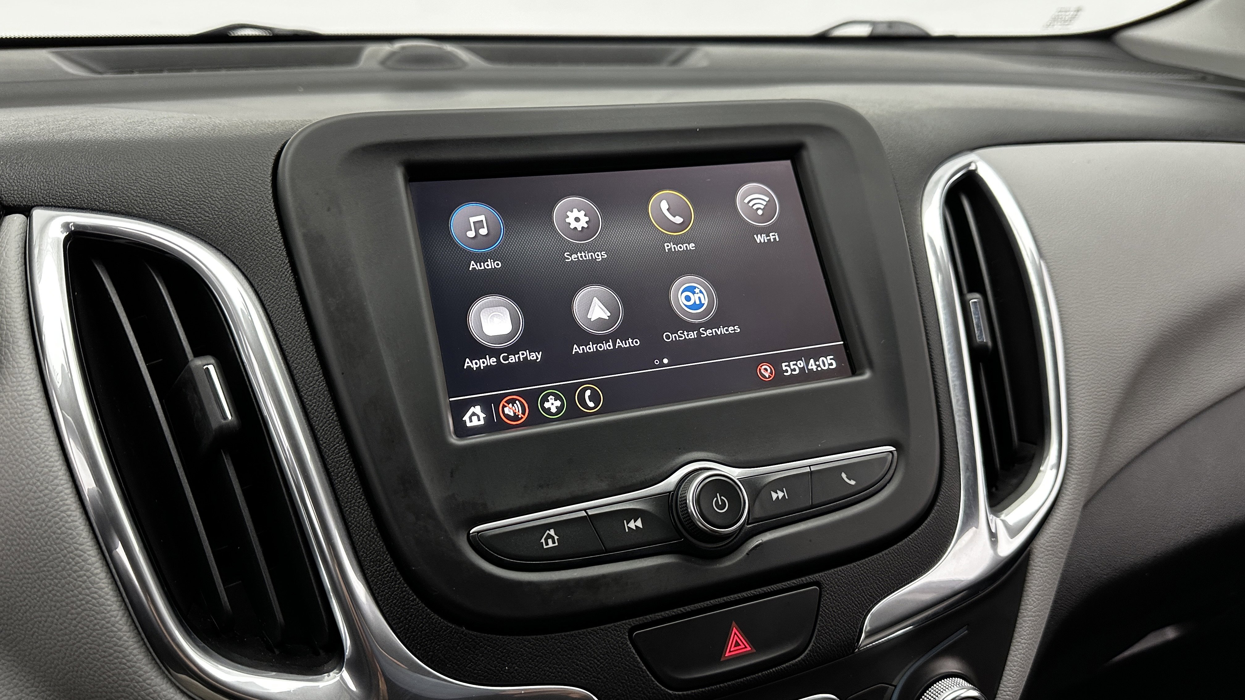 Used 2019 Chevrolet Equinox LS w/ LS Convenience Package image 17