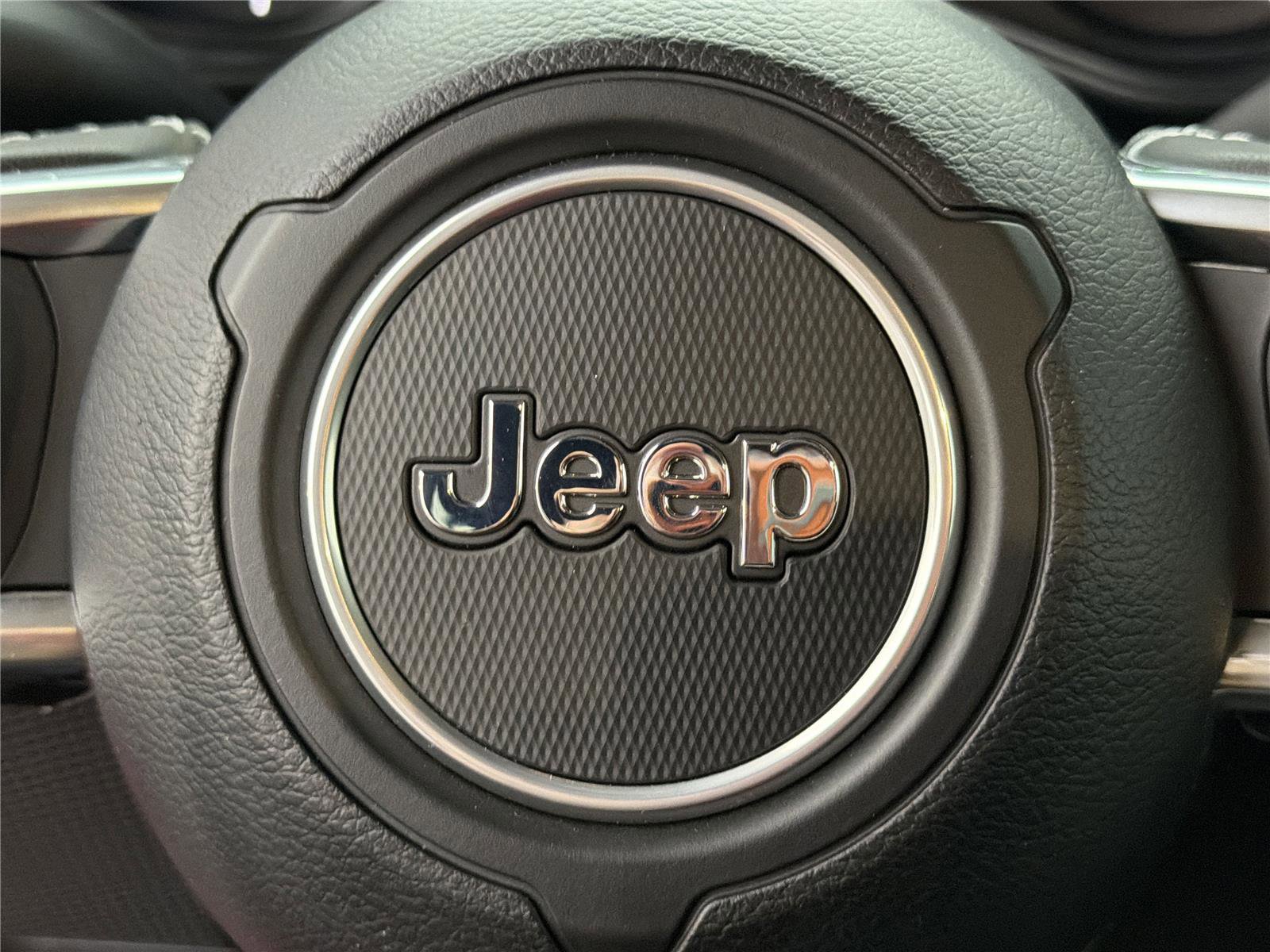 Used 2025 Jeep Wrangler Sahara w/ Safety Group image 25