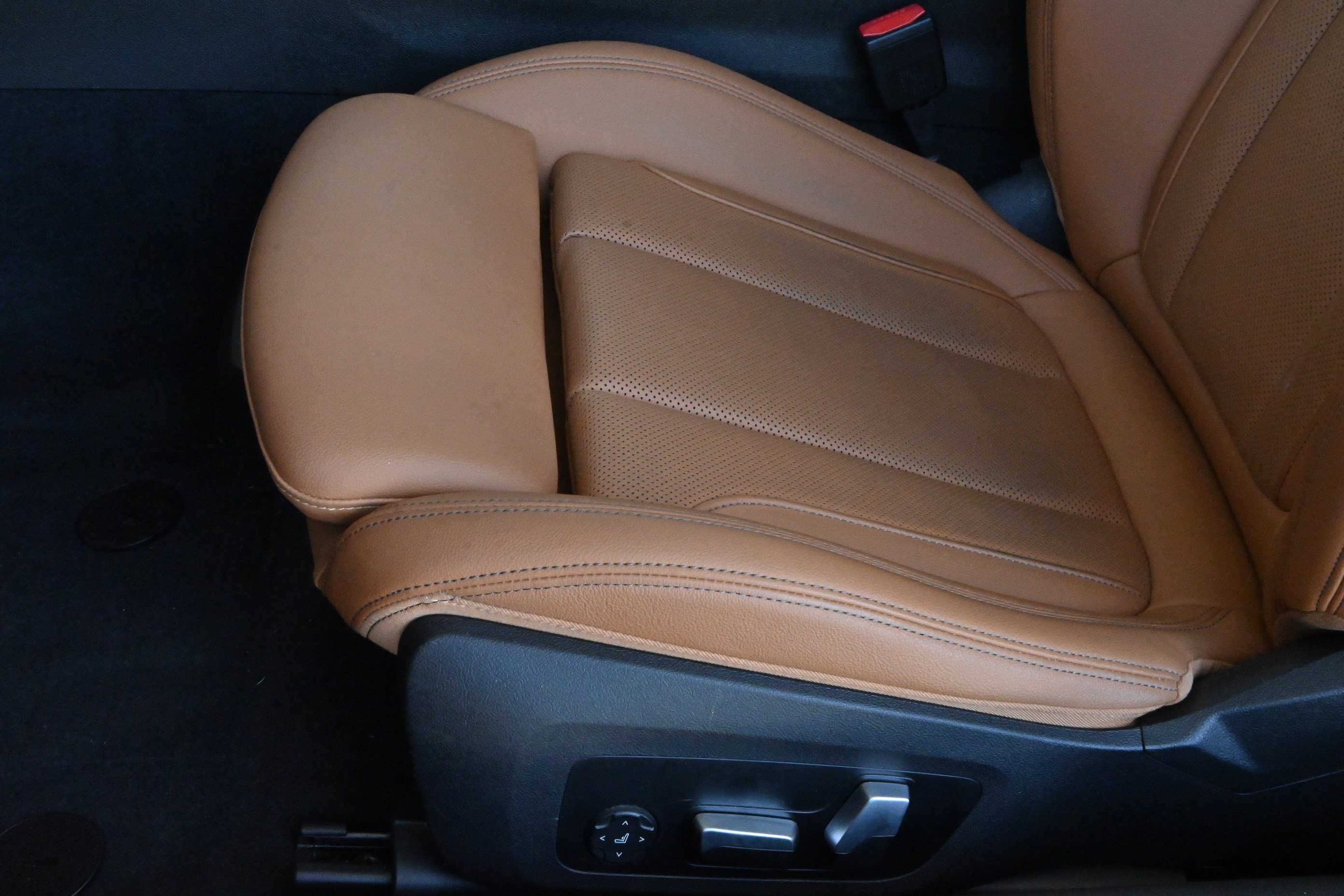 Used 2023 BMW M240i xDrive Coupe AWD/4WD image 28
