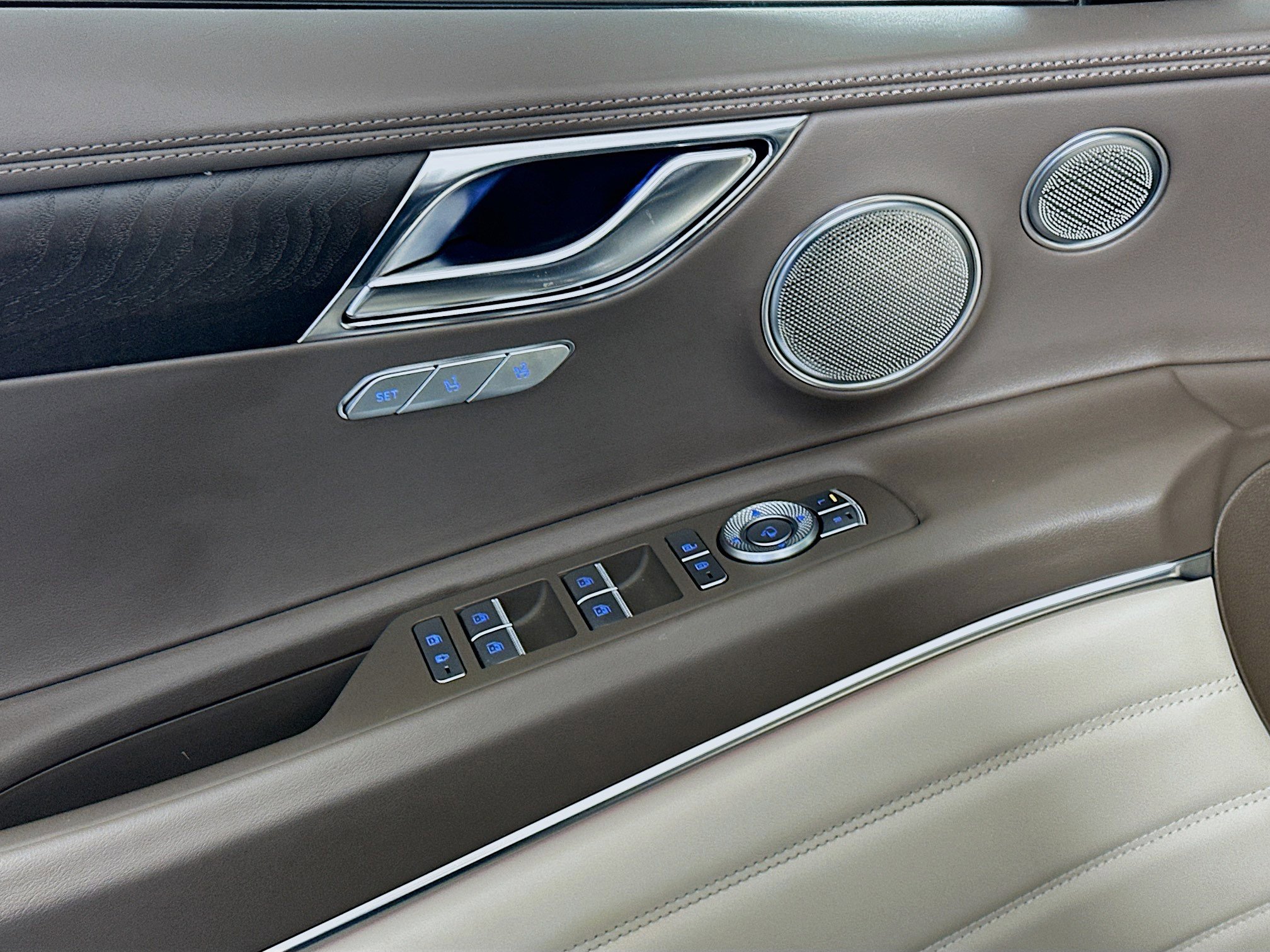 Used 2024 Genesis GV80 3.5T w/ Advanced Package image 15